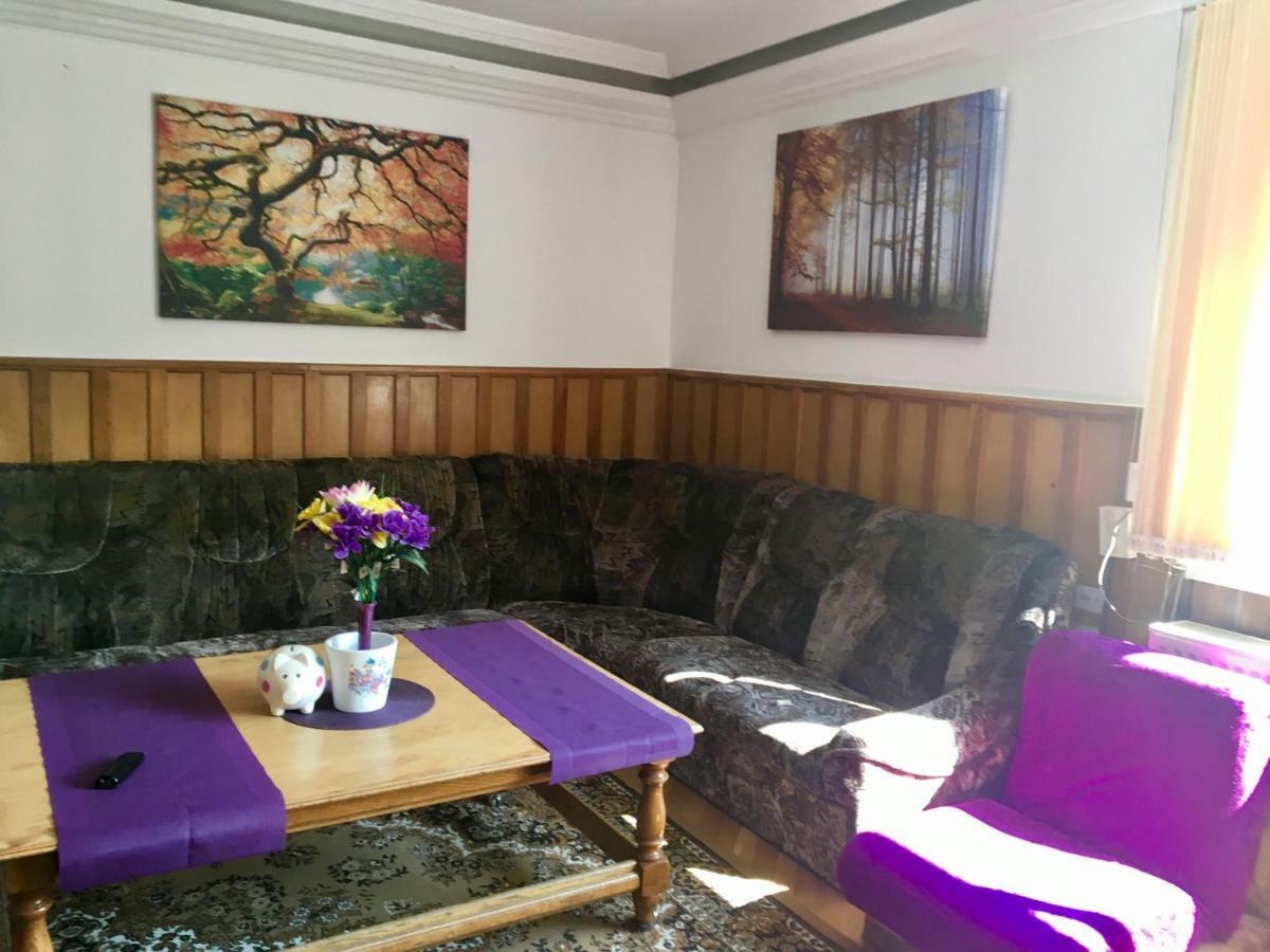 בראשוב Rolling Stone Hostel מראה חיצוני תמונה